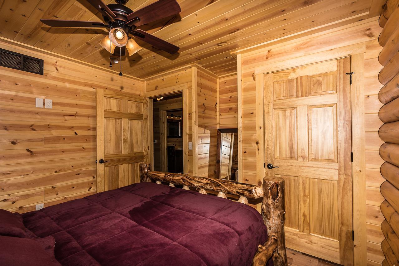 Hocking Hills Cabins & Resort Foxfire Лоуган Екстериор снимка