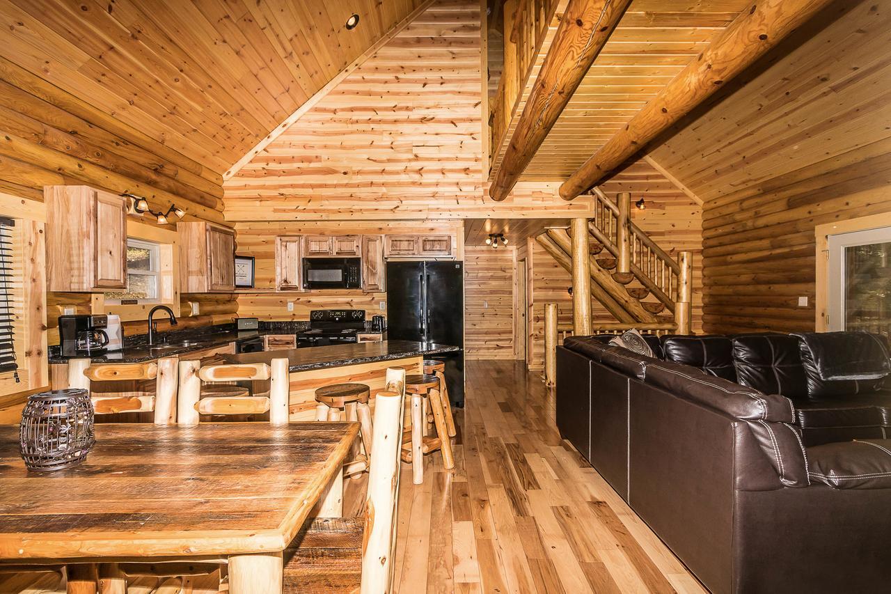 Hocking Hills Cabins & Resort Foxfire Лоуган Екстериор снимка