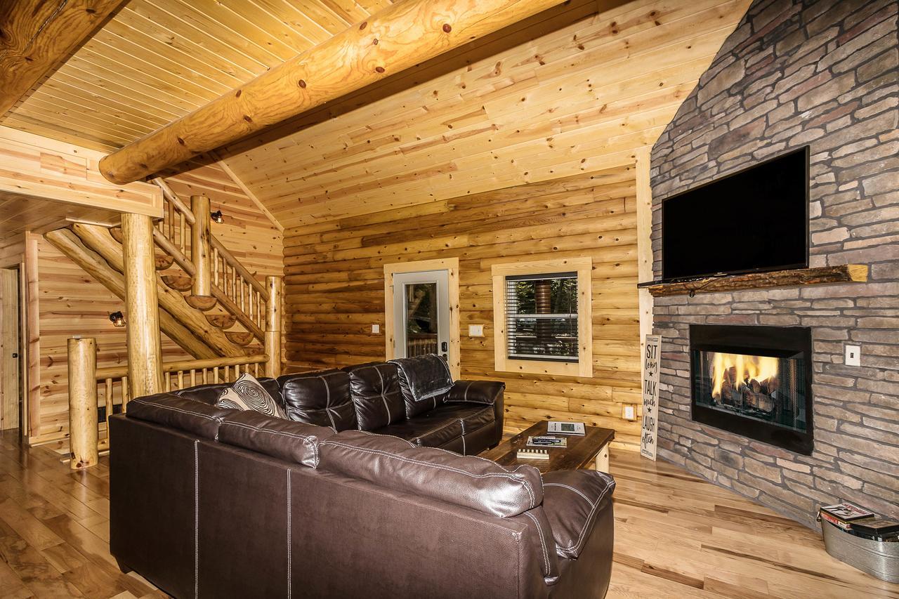 Hocking Hills Cabins & Resort Foxfire Лоуган Екстериор снимка
